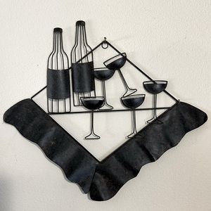 Metal Wine Bottles & Glasses Wall Decor